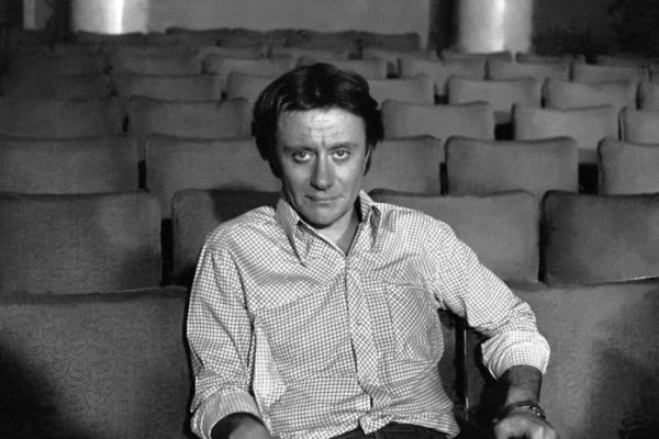 «Подарок женщинам»: вспоминаем лучшие роли Андрея Миронова — к 85-летию актёра