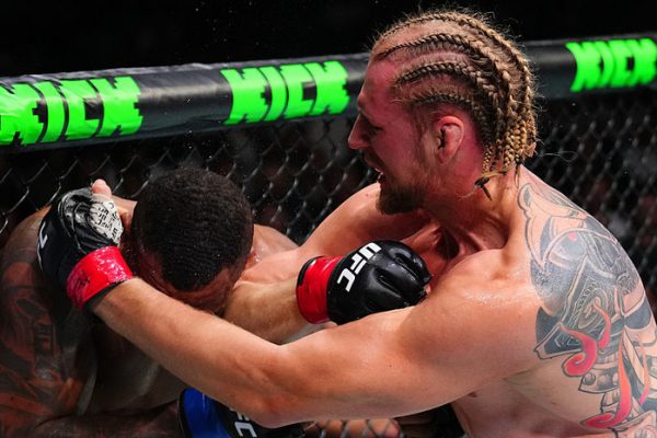 Волков подерётся с Кортес-Акостой на UFC 328