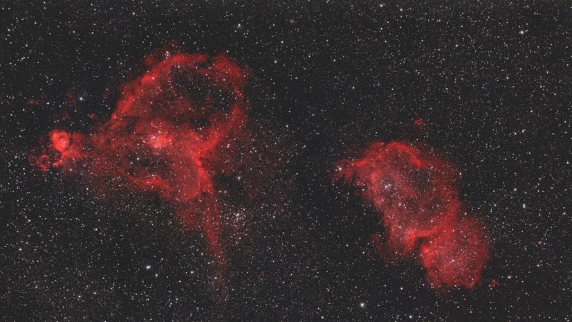 «Роскосмос» опубликовал к 8 Марта фото похожих на цветы туманностей