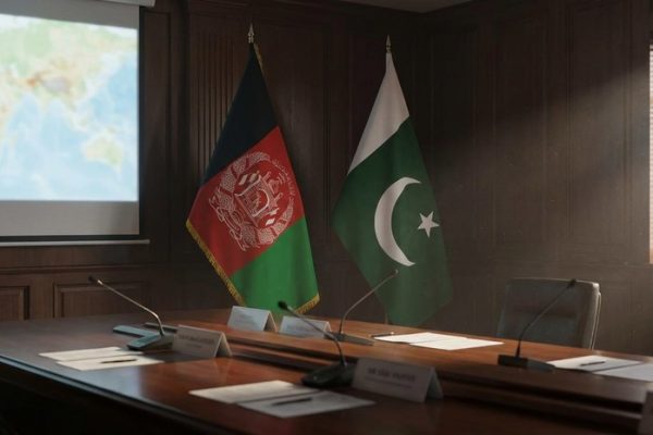 Глава Минобороны Афганистана заявил о готовности к диалогу с Пакистаном