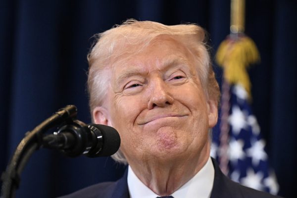 Трамп сообщил об открытии в США нового нефтеперерабатывающего завода