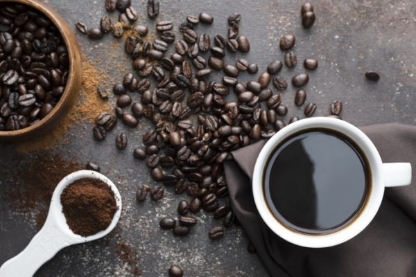 «Снижает вероятность смерти от любой болезни»: учёный — о безопасной суточной дозе, механизмах действия и пользе кофе