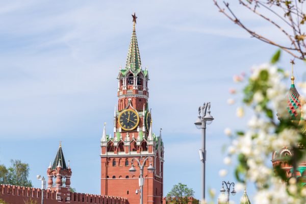 «Весна продолжит наступать по всем фронтам»: синоптики предупредили об аномально тёплой и сухой погоде до конца марта