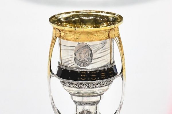 Шайба Нестерова принесла ЦСКА победу над СКА в овертайме первого матча серии 1/8 финала Кубка Гагарина