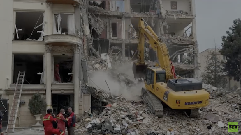 Глава бюро RT в Иране: множество людей находятся под завалами здания в Тегеране