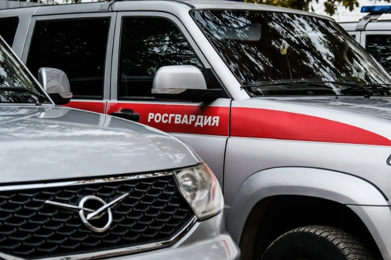 Астраханские росгвардейцы задержали преследователя школьницы