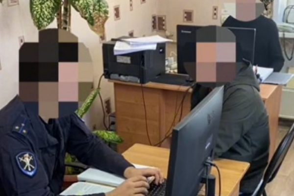 Житель Ахтубинска регистрировал на граждан телефонные номера без их ведома