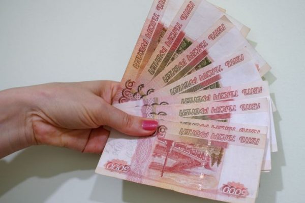 В Астраханской области продолжают находить фальшивые деньги