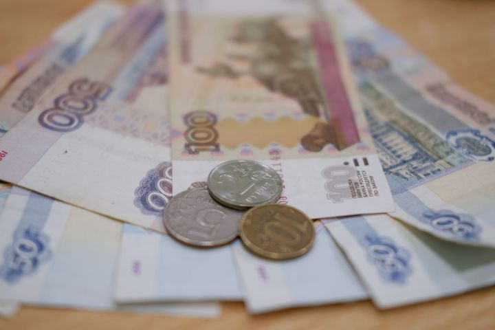 Ветеранам труда хотят установить ежемесячное пособие