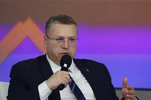 Астраханский вице-губернатор призвал молодежь идти к нему с идеями | АРБУЗ