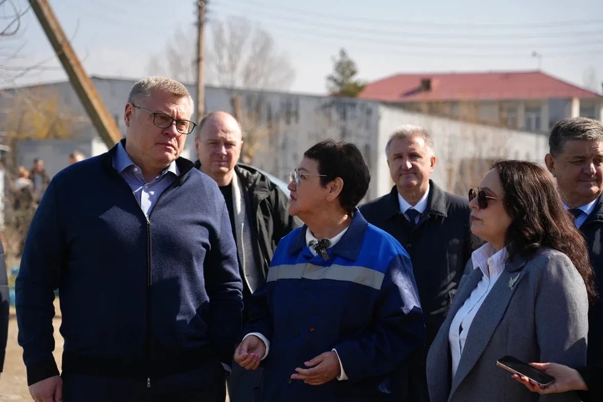 Килька и витамины: в Астраханской области заместили импортные корма для рыб | АРБУЗ