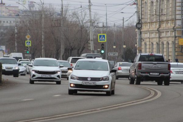 Ограничат ли рост цен на такси в непогоду  