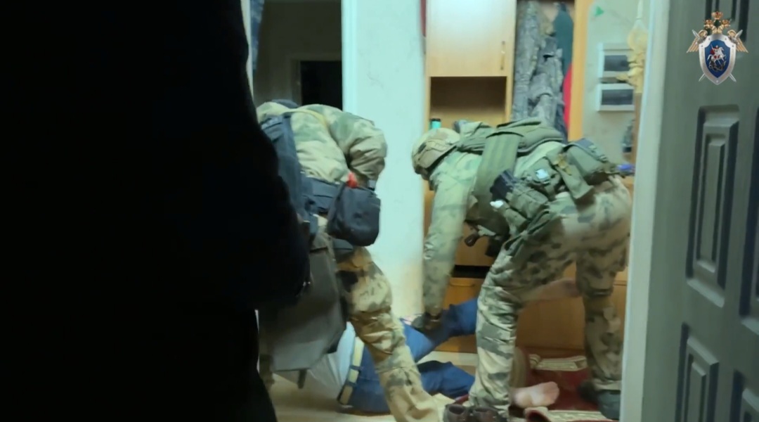 В Астрахани у сотрудника предприятия "Чистый город" прошли обыски: во всем виноваты пакеты | АРБУЗ