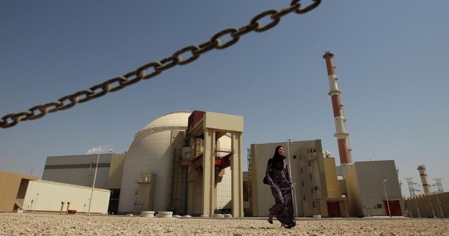 «Росатом» эвакуировал с АЭС в иранском Бушере 94 человека, в том числе детей