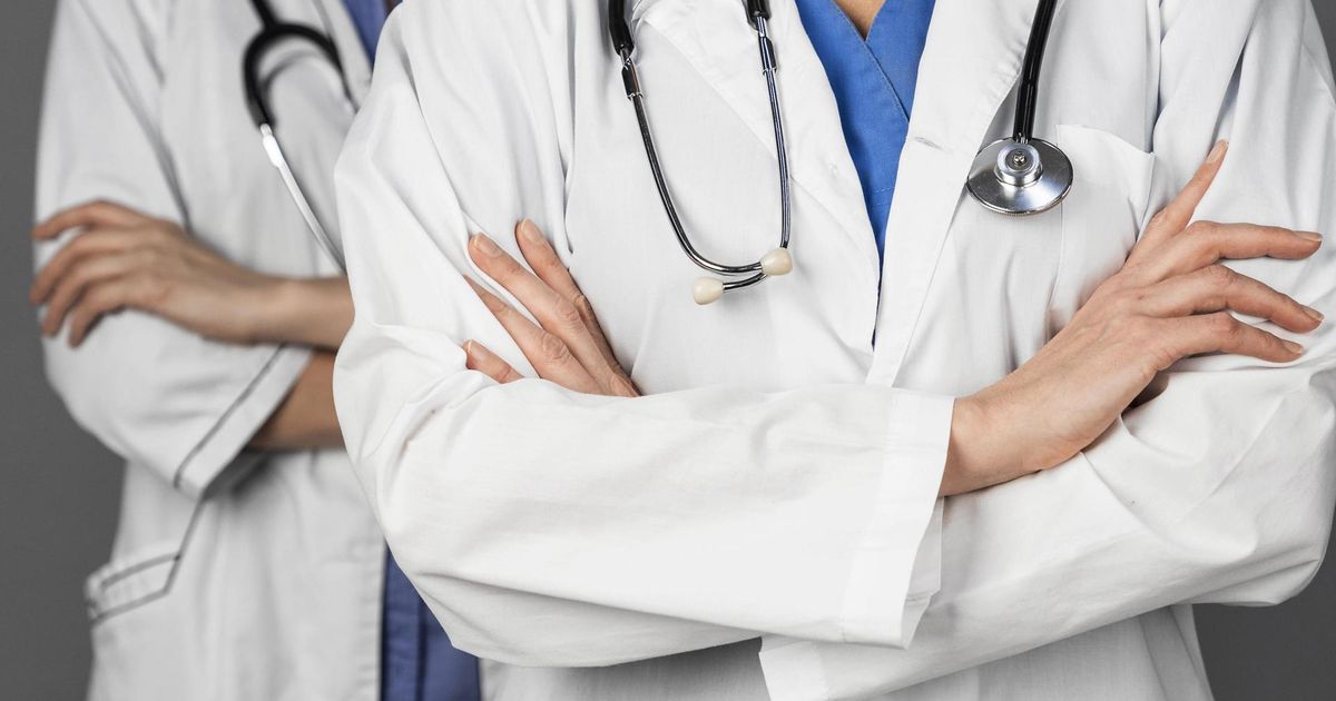 Боты накручивают отзывы врачам частных клиник в России