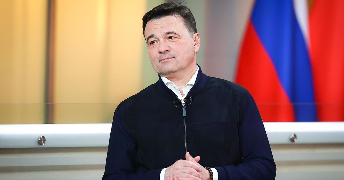 Губернатор Андрей Воробьев поздравил россиянок с Международным женским днем