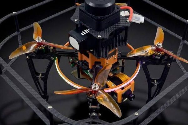 В Москве представили новые дроны для школ и ВУЗов