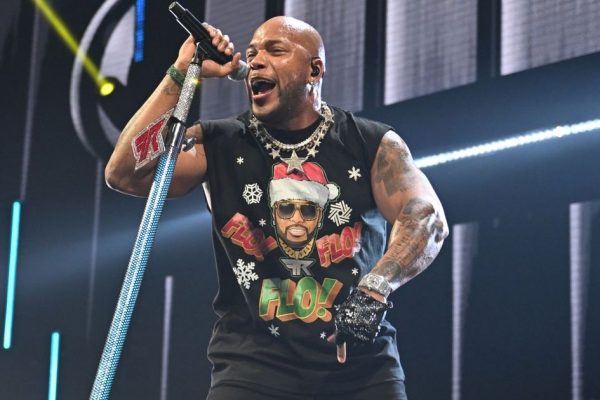 Концерт американского рэпера Flo Rida в Москве перенесли на май