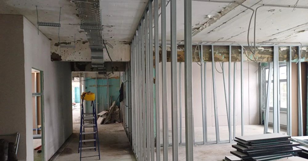 В Ступиноена четверть завершили капремонт Малинской школы