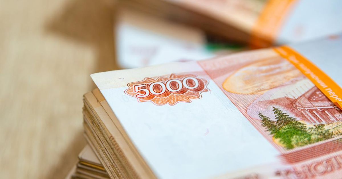 «Даже в космосе платят меньше». В Петербурге средние зарплаты в «Газпроме» достигли 623 тысяч рублей