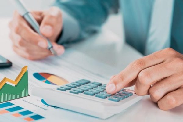 Эксперт оценил снижение ставки Банка России до 15%