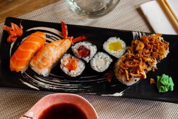 Врач Чернышова рассказала о паразитах в суши