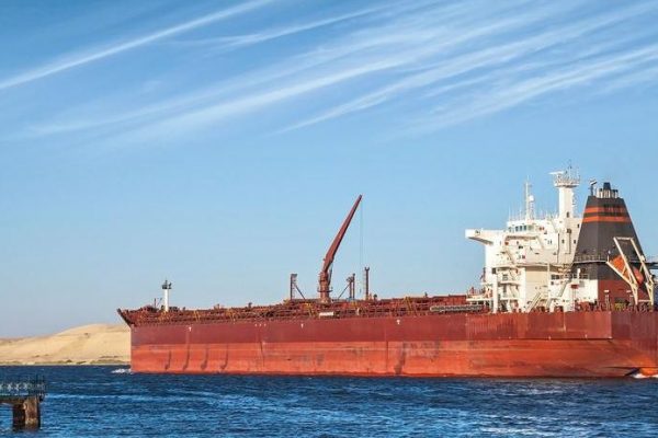 «Корабль-зомби» прошел через Ормузский пролив