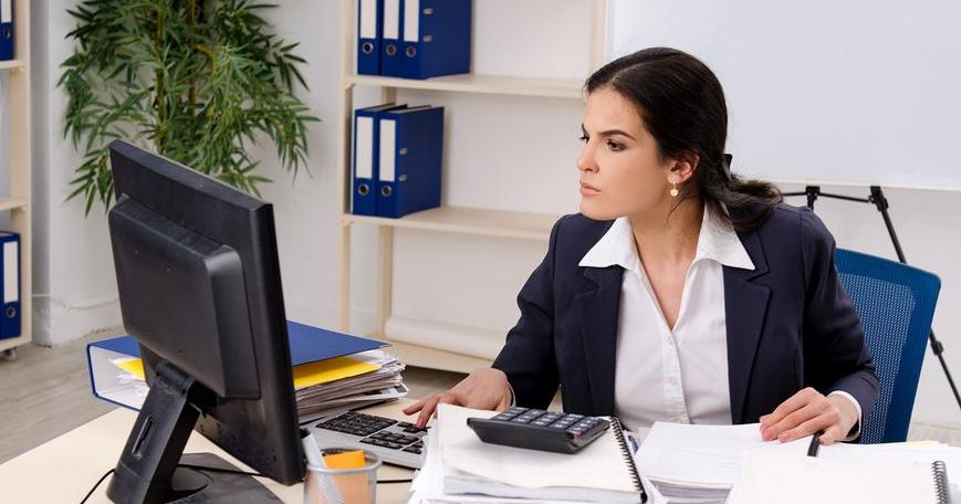 Юрист Свечникова разъяснила правила работы 8 Марта