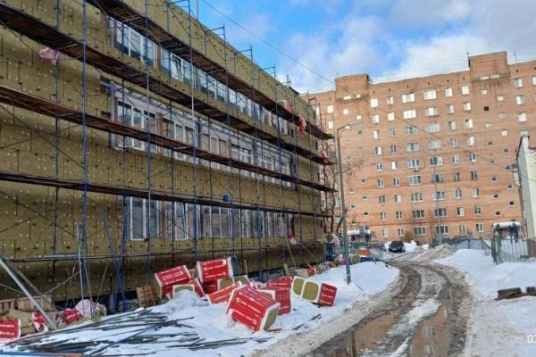 В Орехово-Зуевском округе почти наполовину завершили капремонт школы