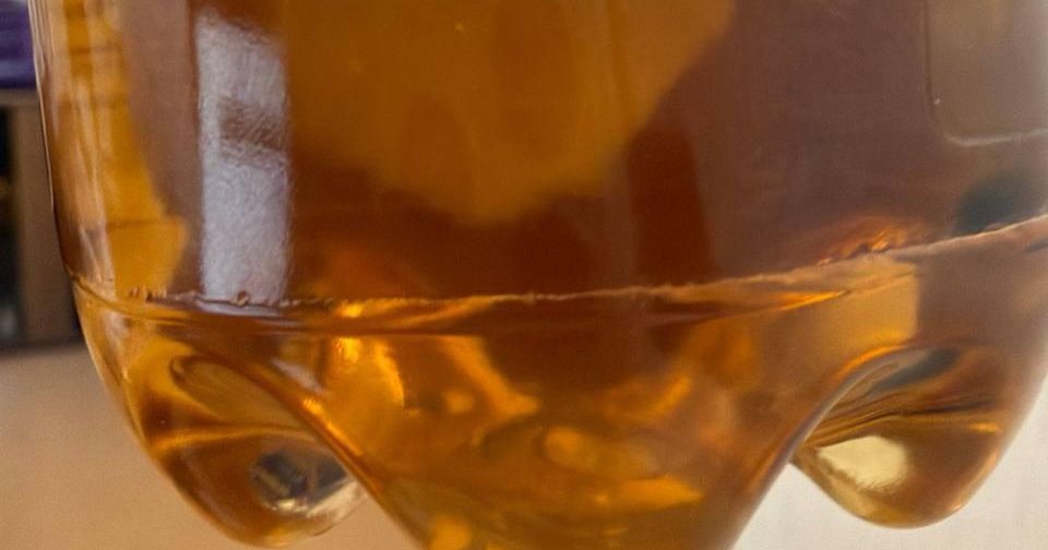 Чай с персиком и плесенью продали москвичу во «ВкусВилле»