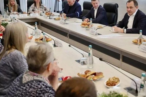 Ключи от новых квартир вручили 10 жильцам аварийных домов в Балашихе