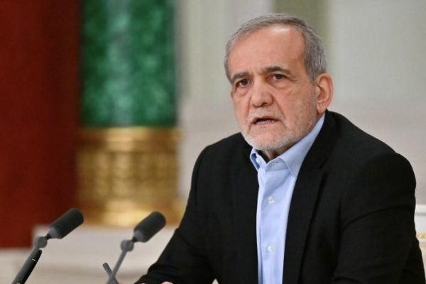 Пезешкиан поставил на место США после угроз об оккупации территории Ирана