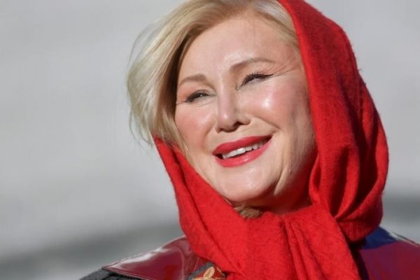 Вика Цыганова призвала SHAMAN отказаться от своего псевдонима