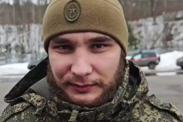 Видео: вернувшийся из плена русский боец связался с близкими