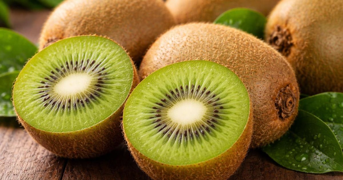Врачи назвали неожиданную пользу киви, если его есть перед сном