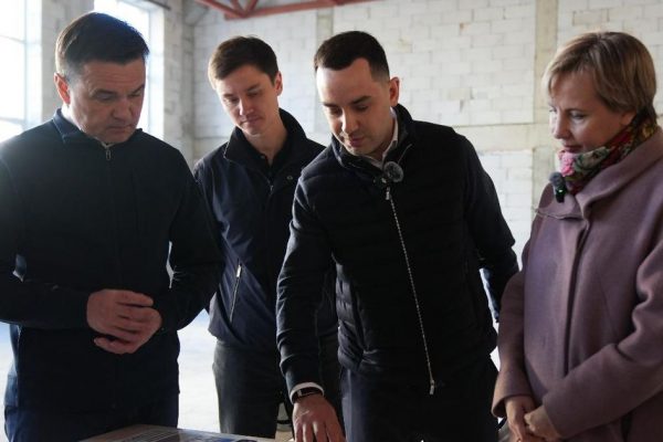 Андрей Воробьев: новую школу на 1,1 тыс. мест планируется открыть в Островцах в 2026 году