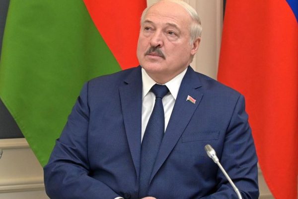 «Возможно снятие санкций»: раскрыто, о чем хотят договориться Лукашенко и Трамп