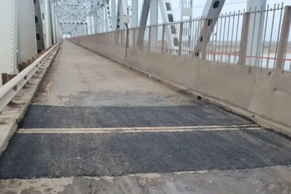 На Старом мосту в Астрахани возобновлено движение