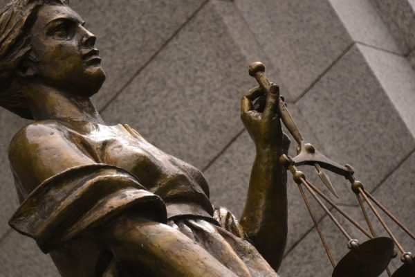 Новый срок для Лазаревой: гособвинение просит приговорить иноагента и экстремистку к семи годам колонии