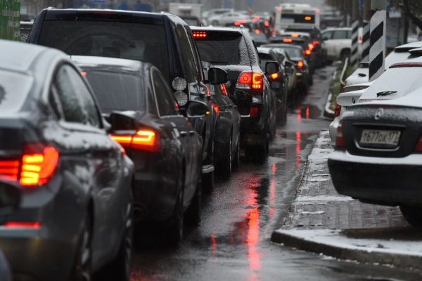 В МЧС предупредили москвичей о сильном гололеде на дорогах