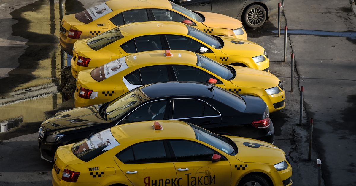 Минпромторг готовит обновленный список машин, допущенных к работе в такси