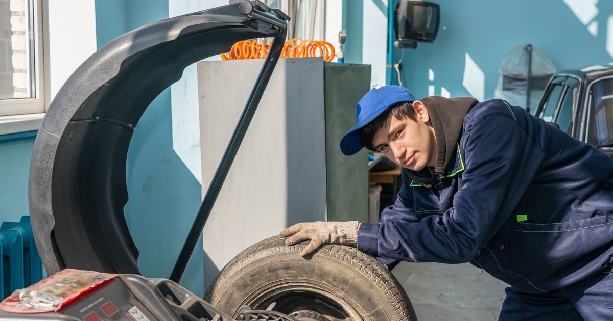 Водители, будьте внимательны: назван главный ориентир для смены шин
