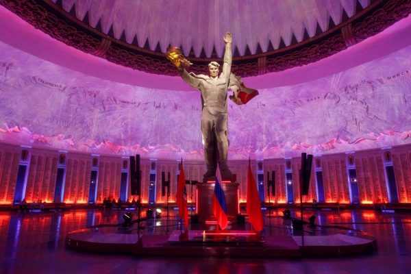 Имена героев СВО из Каширы, Подольска и Ступина внесены в интерактивную панель памяти главного Музея Победы