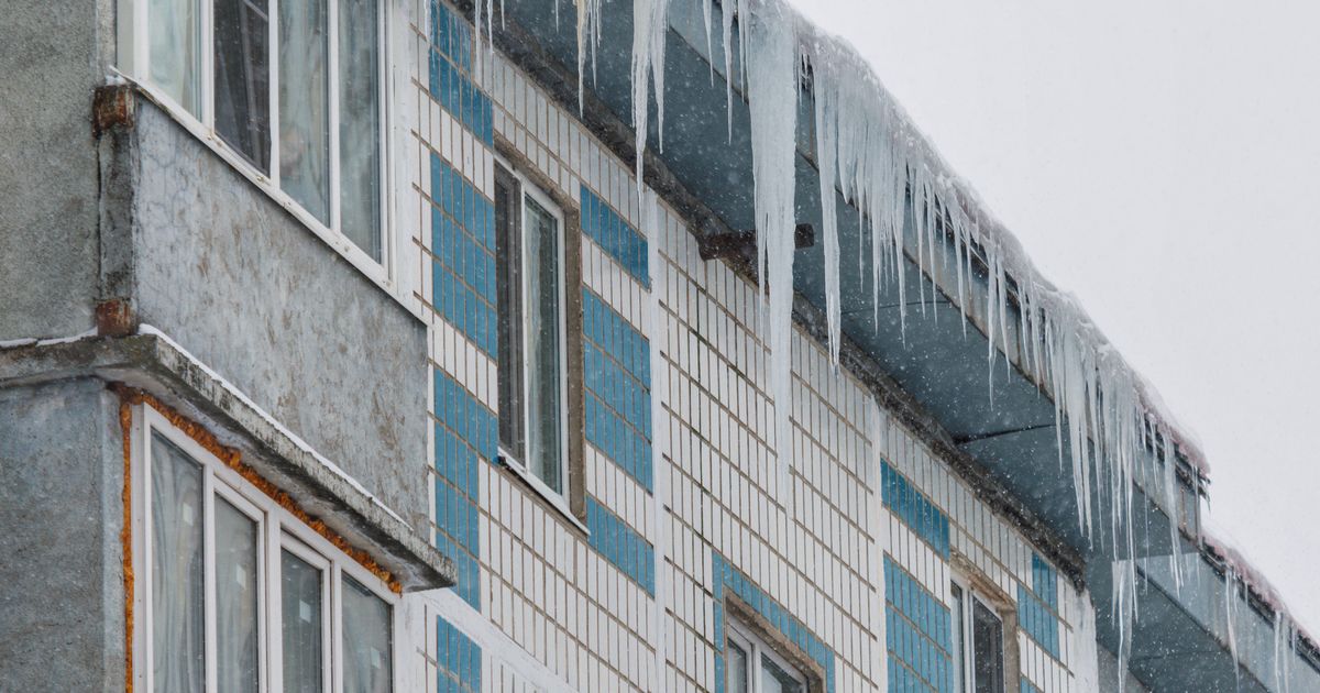 Синоптики предупредили о скользких трассах на дорогах Москвы и Подмосковья 8 марта