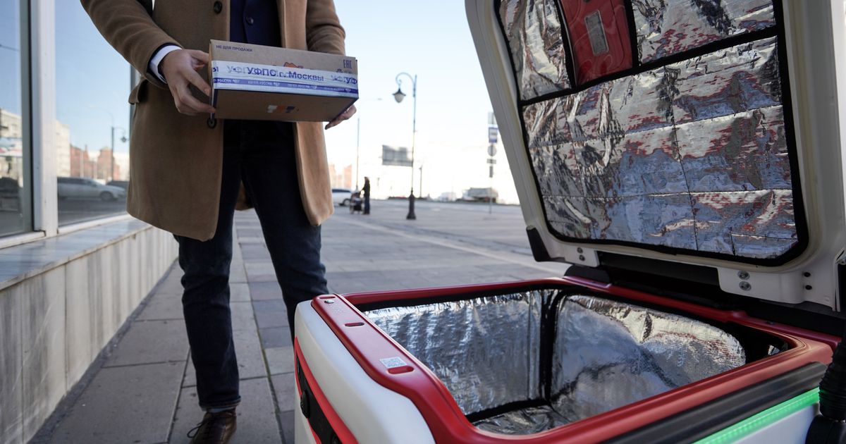 Эпоха рободоставки наступила: четыре города Подмосковья первыми примут умных курьеров Яндекса