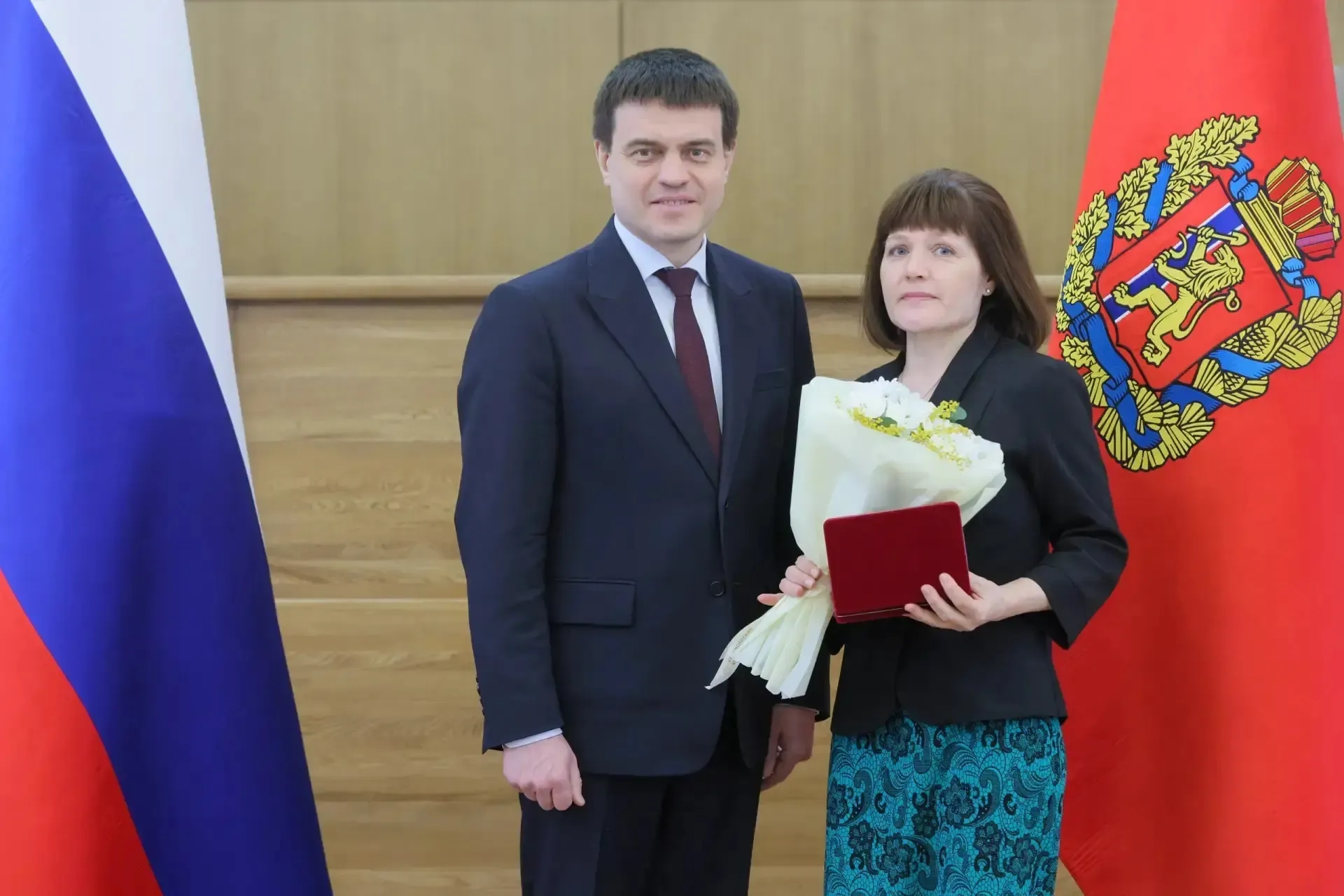 От школьной доски до энергетики: сотрудница Бородинского погрузочно-транспортного управления удостоена высокого государственного звания