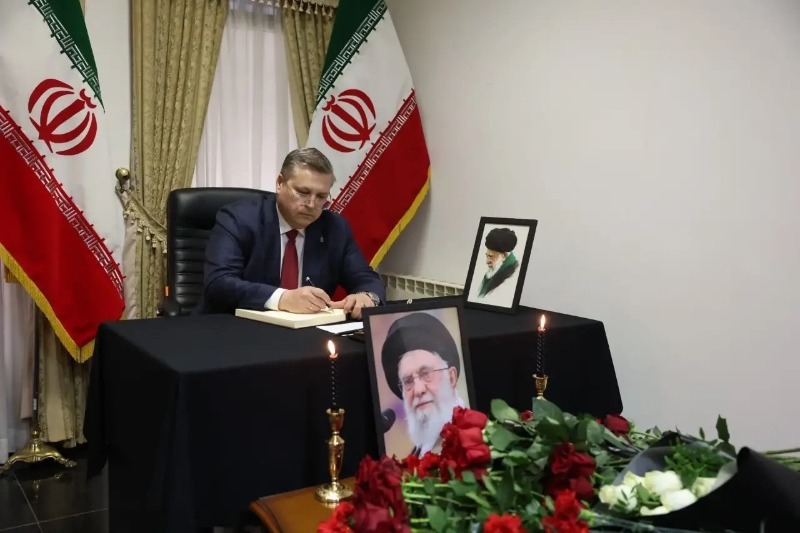 В Астрахани открыли книгу памяти в знак скорби по погибшим в Иране