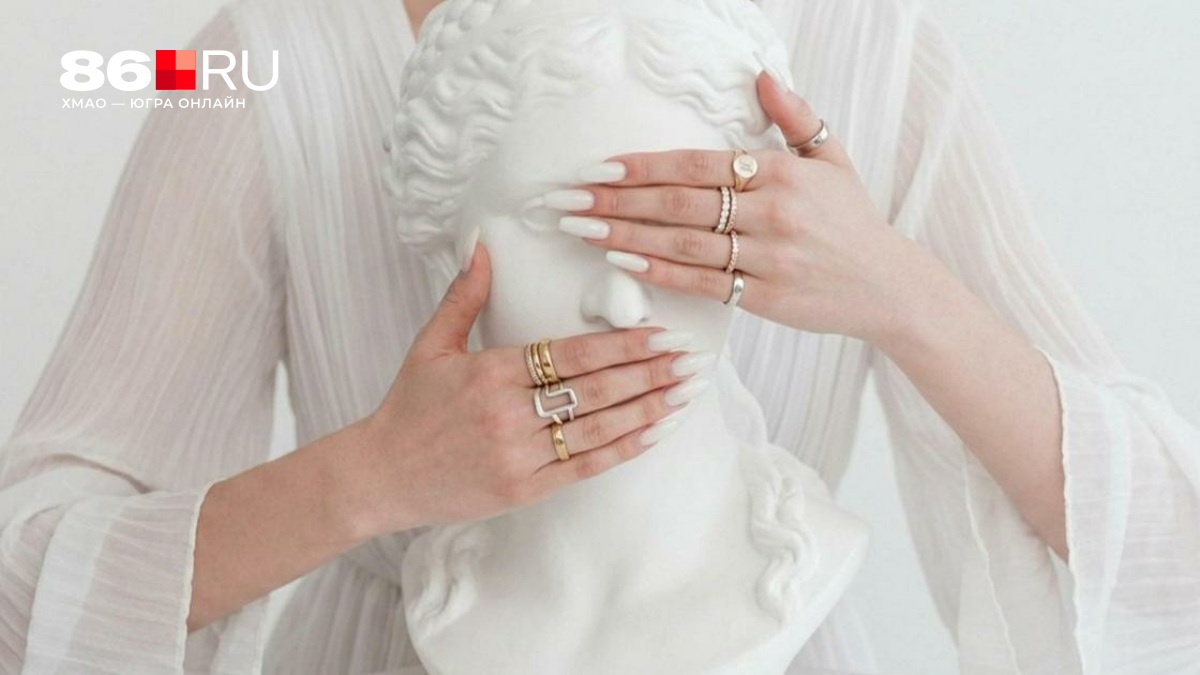 Таким нюдовый маникюр еще не был! 8 идей с трендовым молочным оттенком