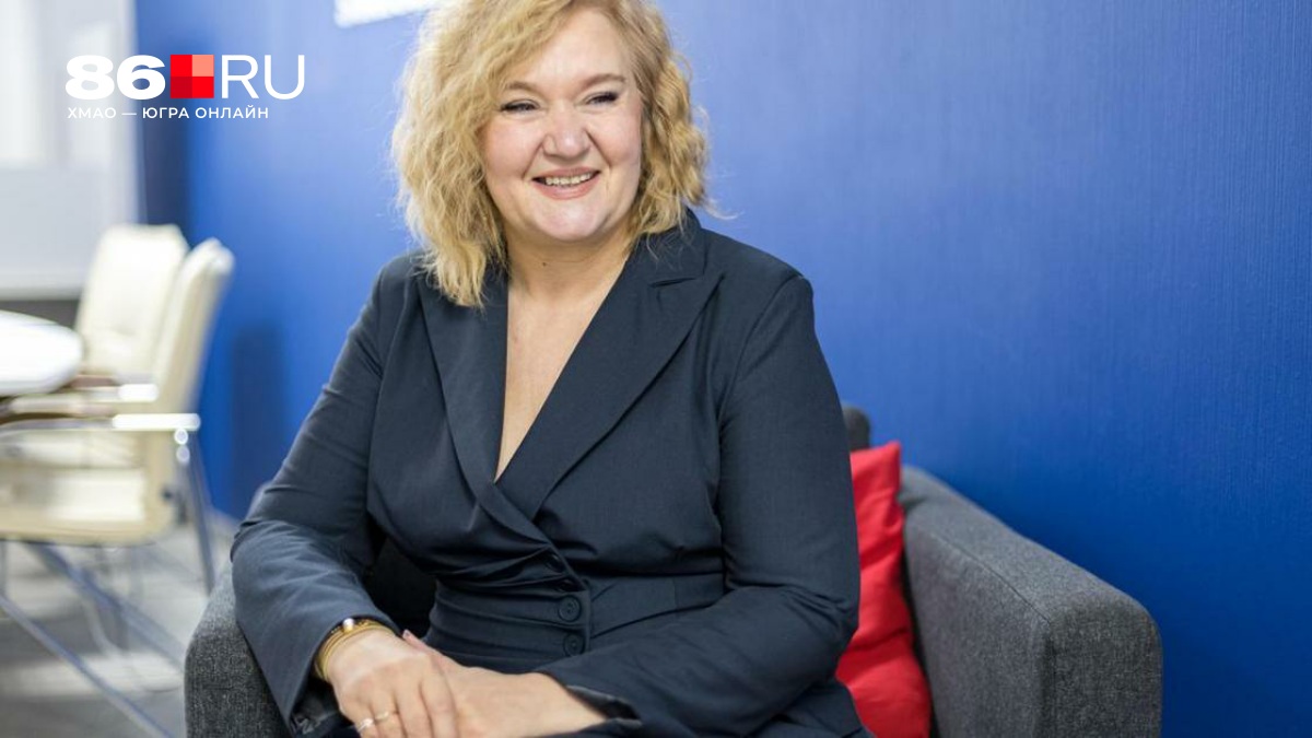 «Дочь смотрит на меня и офигевает»: как 53-летняя парикмахерша сменила ножницы на каблуки и стала моделью plus size