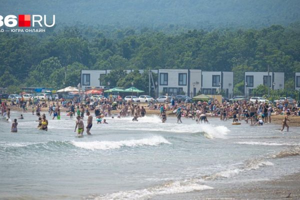 Улететь в отпуск станет сложнее и дороже: как конфликт на Ближнем Востоке повлияет на туризм
